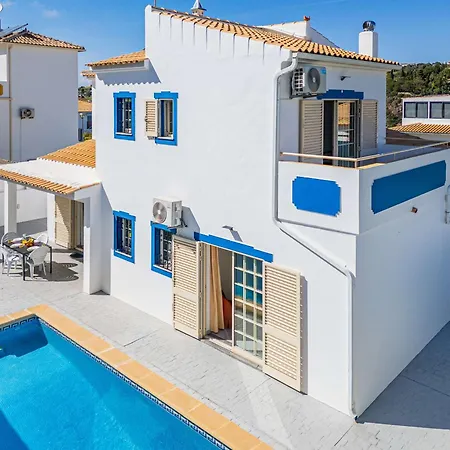 Naomi - Large Garden And Terrace * Albufeira