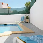 Vila Naomi - Large Garden And Terrace Albufeira