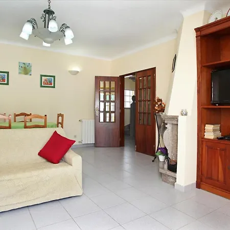 Naomi - Large Garden&terrace *